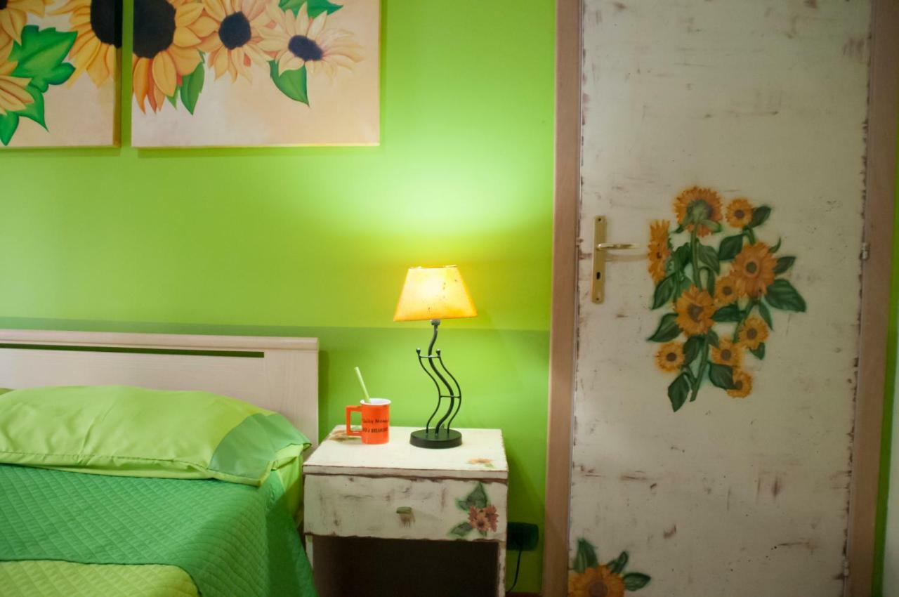 B&B Sikily Naxos จีอาร์ดีนี นักซอส ภายนอก รูปภาพ